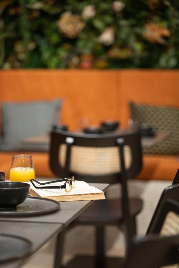 11 Enteka Acropolis Suites Афіни Екстер'єр фото