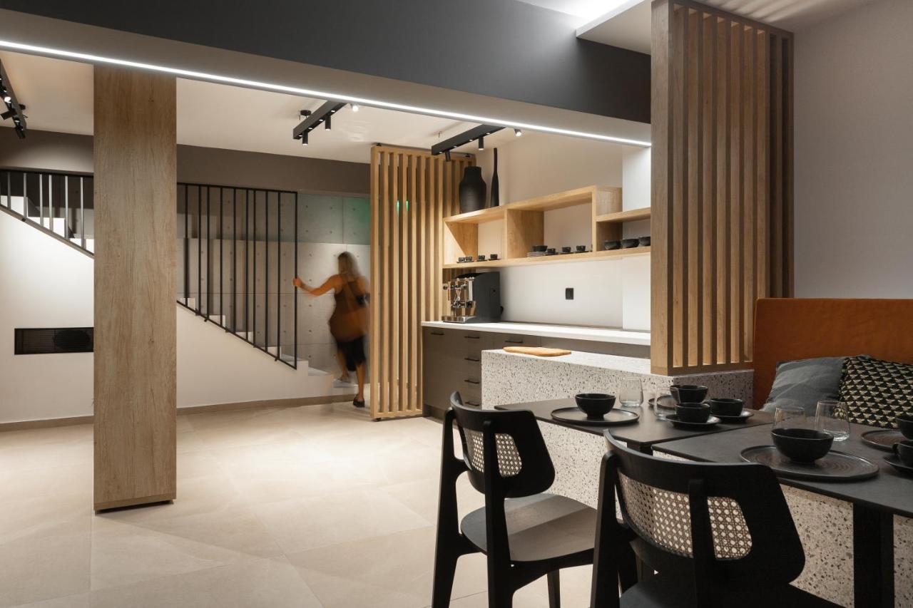 11 Enteka Acropolis Suites Афіни Екстер'єр фото